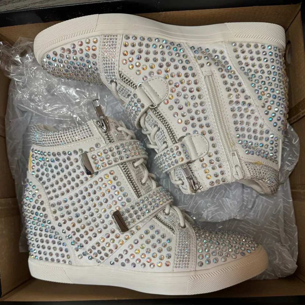 INC International Concepts Women’s Debby Rhinestone Wedge Sneakers Size 10 - Picture 3 of 13